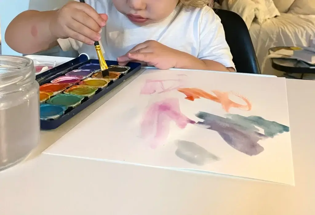 Enfant aquarelle peinture